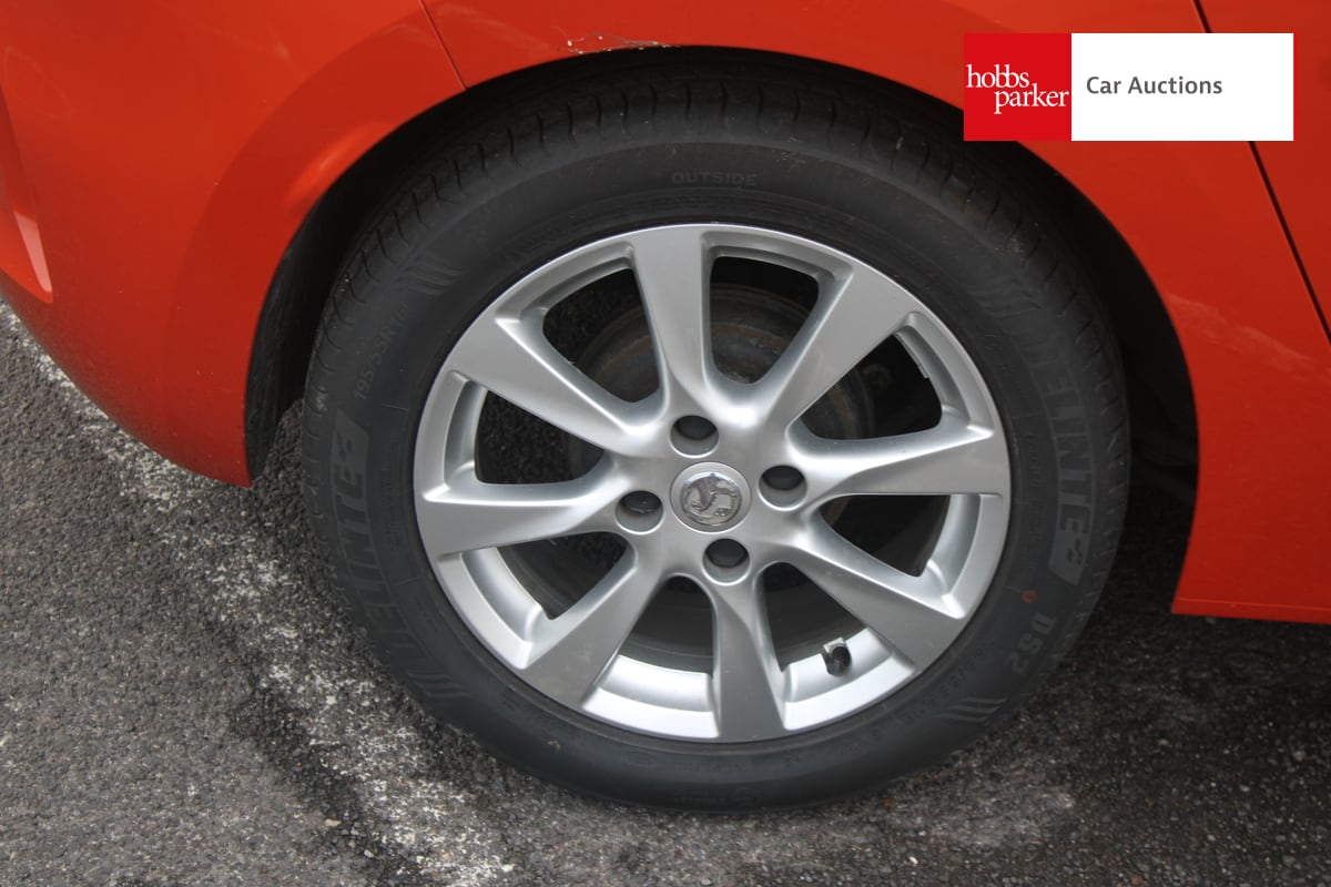 VAUXHALL CORSA SE image 10