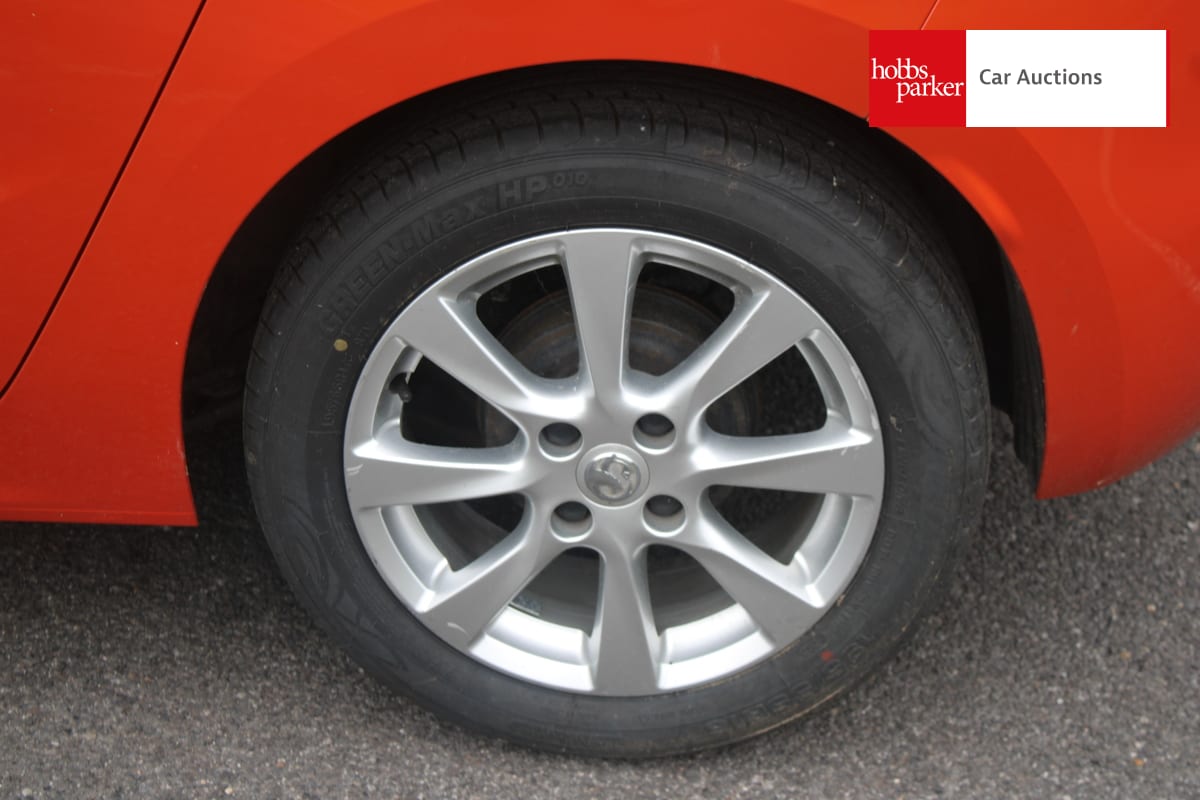 VAUXHALL CORSA SE image 11