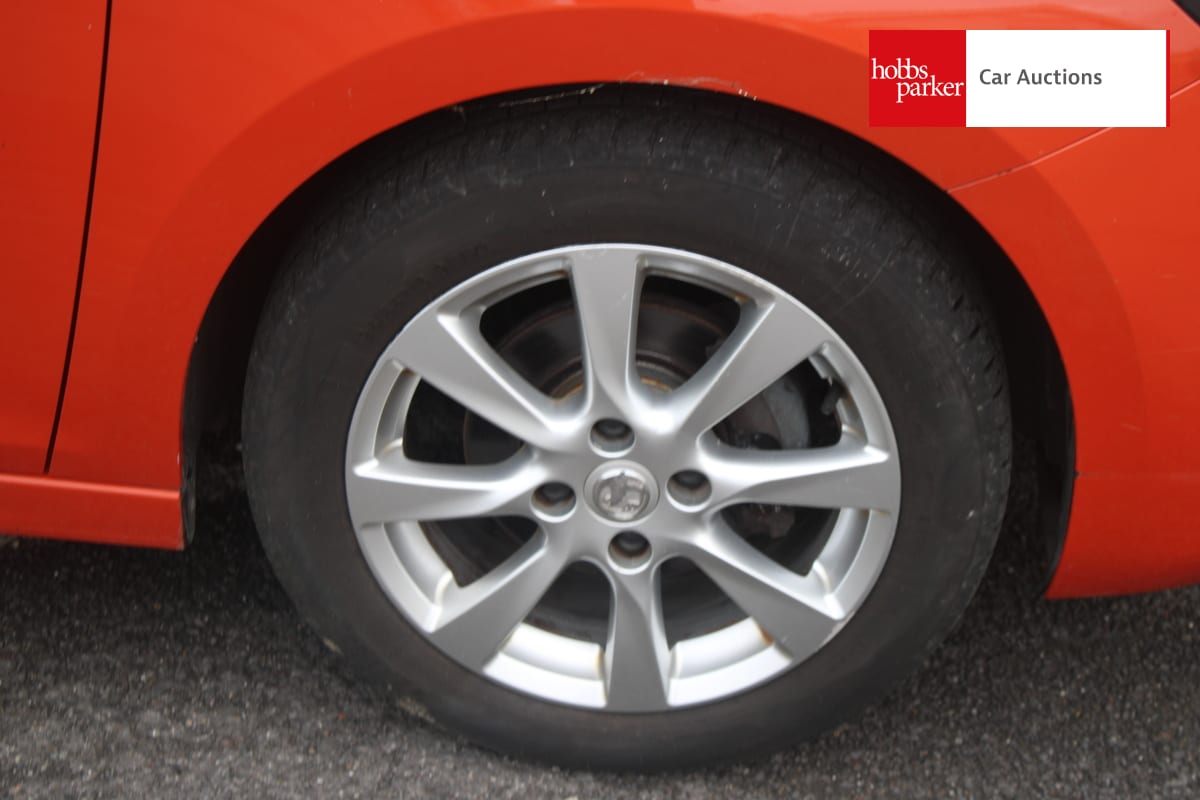 VAUXHALL CORSA SE image 9