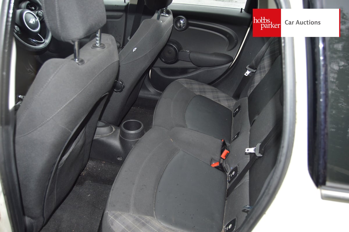 MINI COOPER image 14