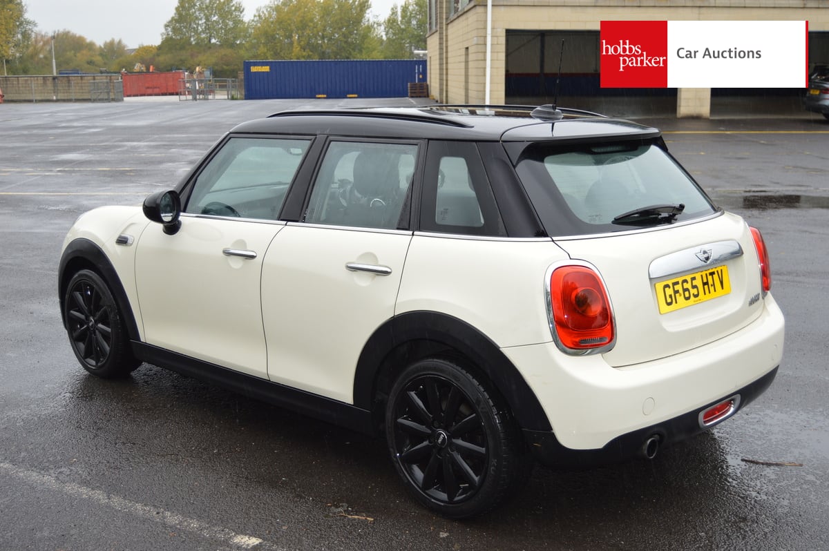 MINI COOPER image 5