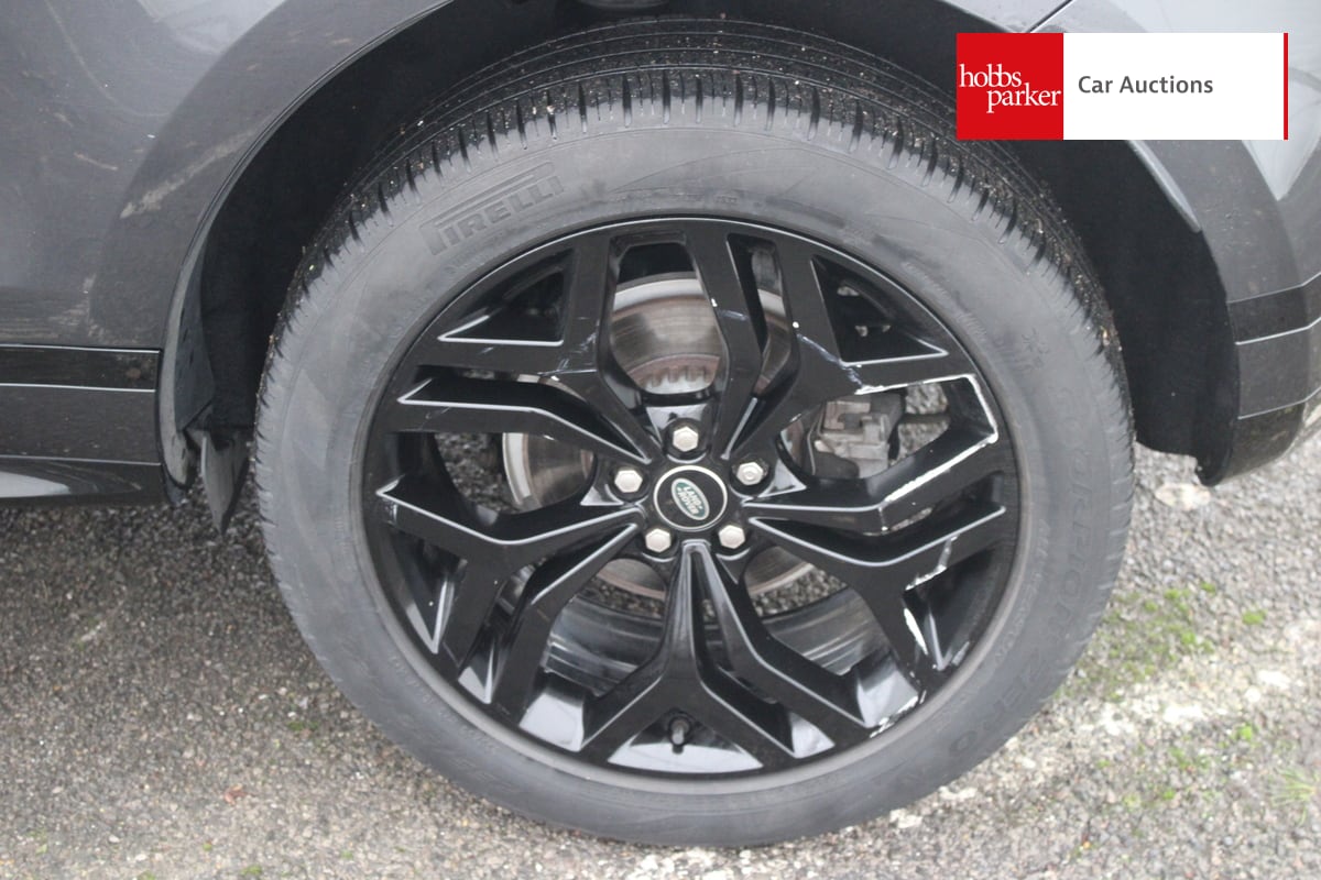 LAND ROVER R R EVOQUE R-DYN HSE D MHEV A image 11
