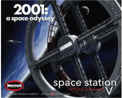 2001: Space Station V 1/2600 Scale Plastic Model Kit photo