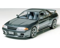 1/24 Nissan Skyline GTR Plastic Model photo