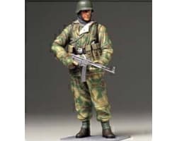 1/16 Wwii German Infantryman Plastic Model photo