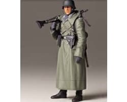 1/16 German Machine Gunner Plastic Model photo