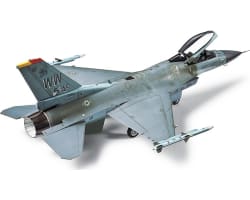 1/72 Lockheed Martin F-16 Fighting Falcon Model Kit photo