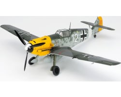 1/48 Messerschmitt Bf109E-4/7 Trop Plastic Model Kit photo