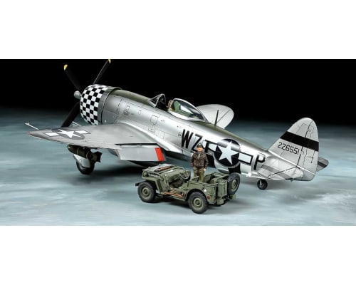 1/48 P-47D Thunderbolt Bubbletop Plastic Model Kit photo