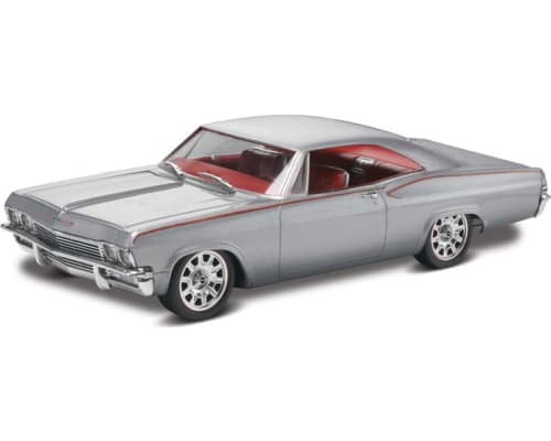 Revell 1/25 65 Chevy Impala photo