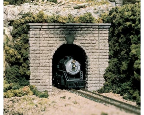 HO Single Tunnel Portal Cut Stone photo