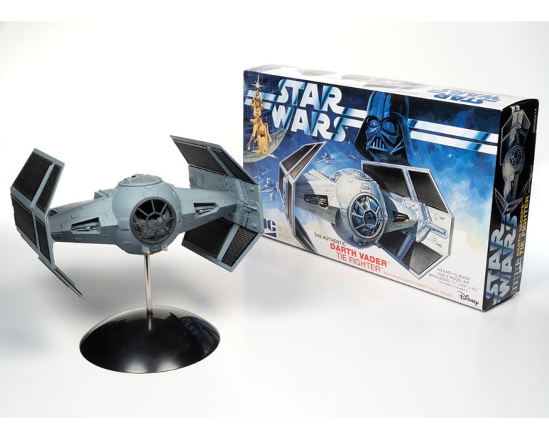 Star Wars: A New Hope Darth Vader Tie Fighter 1:32