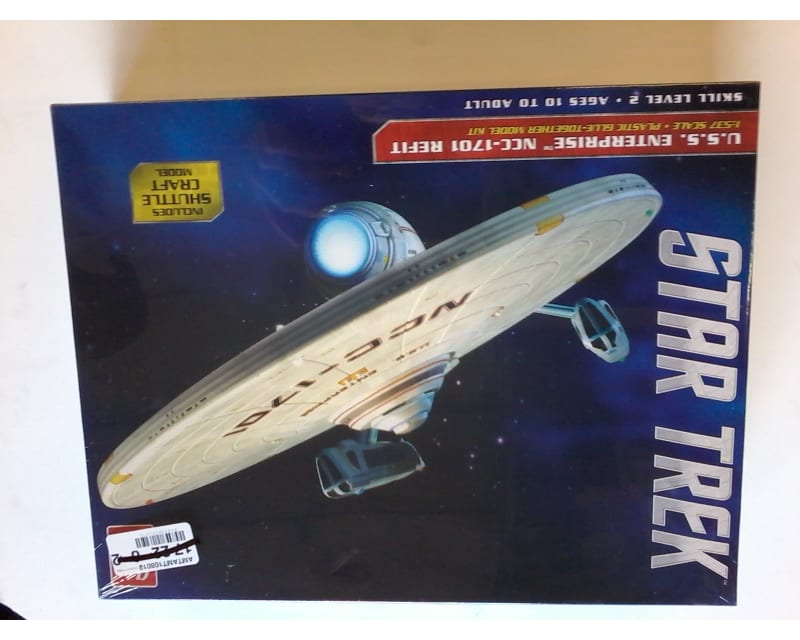 Star Trek USS Enterprise NCC-1701 Refit 1:537 Scale Model Kit
