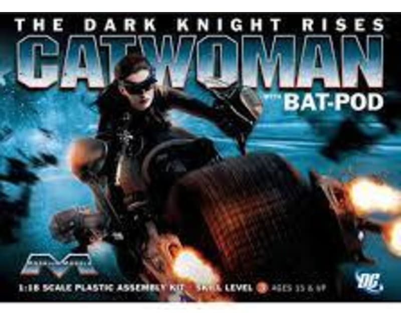 Catwoman w/Bat-Pod