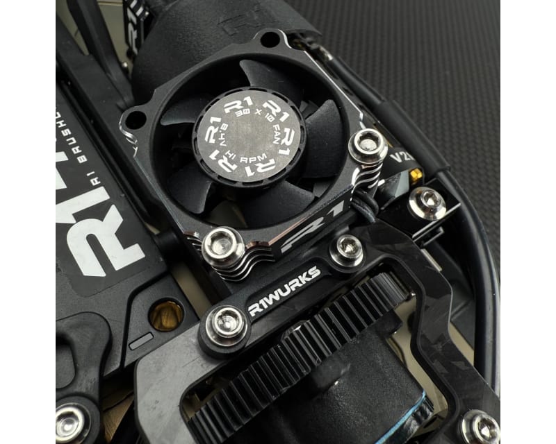 Tap to zoom R1WURKS (B84 Series) Top Fan Mount Aluminum