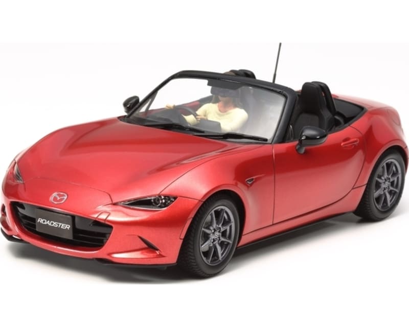 1/24 Mazda MX-5 Plastic Model Kit