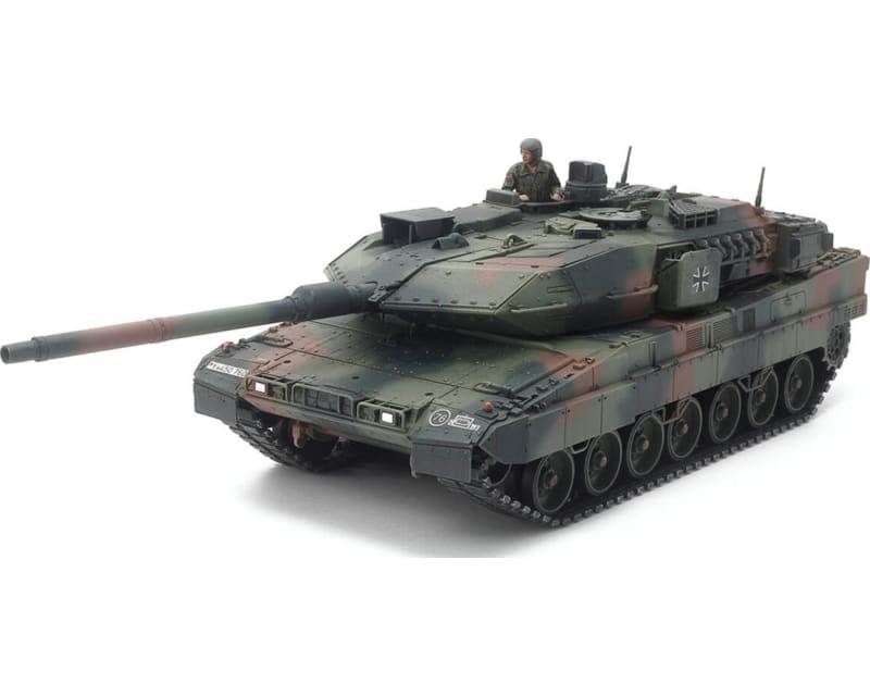 1/48 German Main Battle Tank Leopard 2 A7v Plastic Model Kit