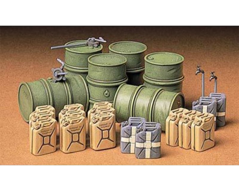 1/35 German Fuel Drum Set Plastic Model Kit