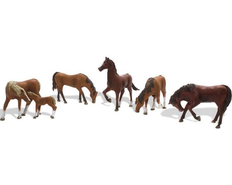 HO Chestnut Horses photo