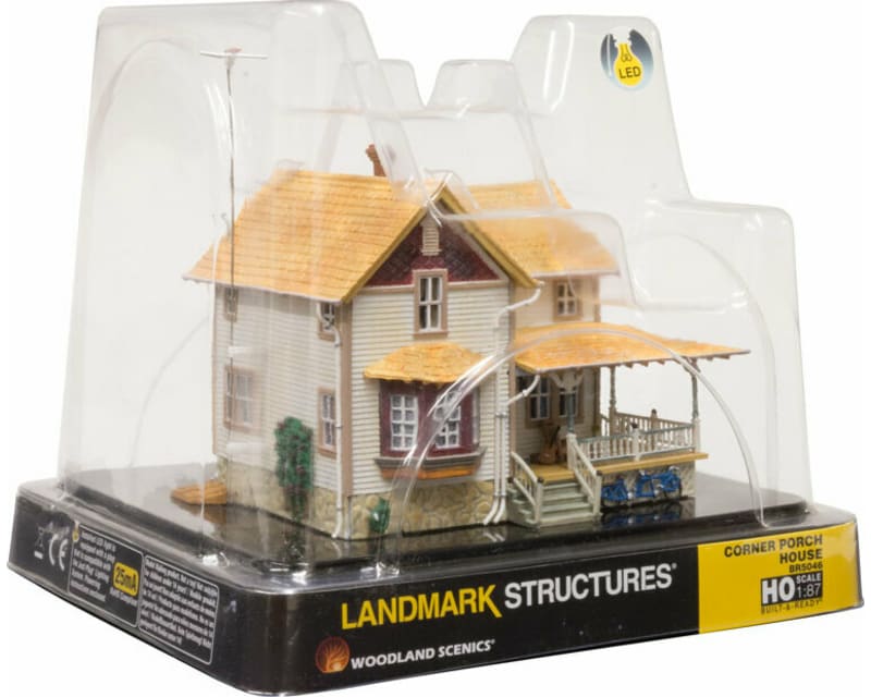 HO Built-Up Corner Porch House