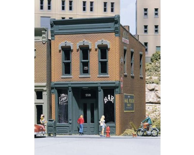 Ho Kit Dpm Kelly S Saloon