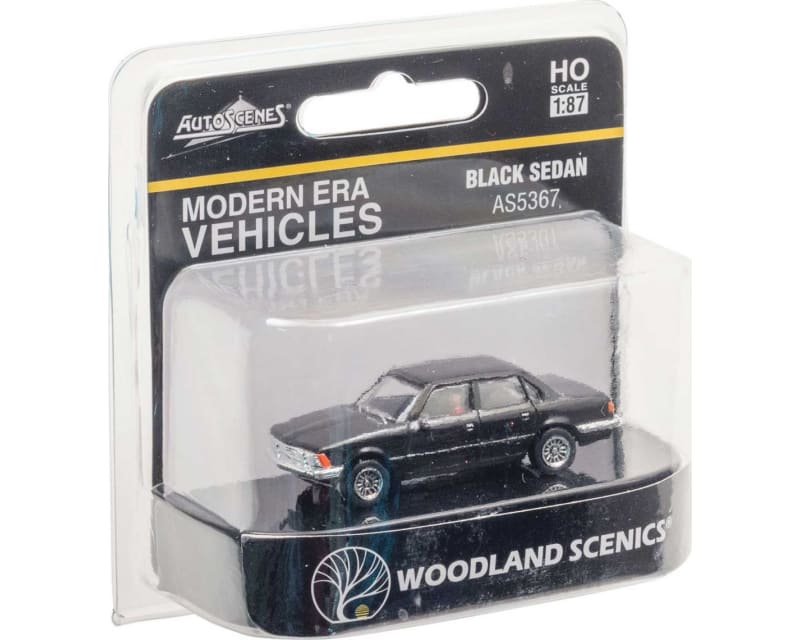 HO Black Sedan