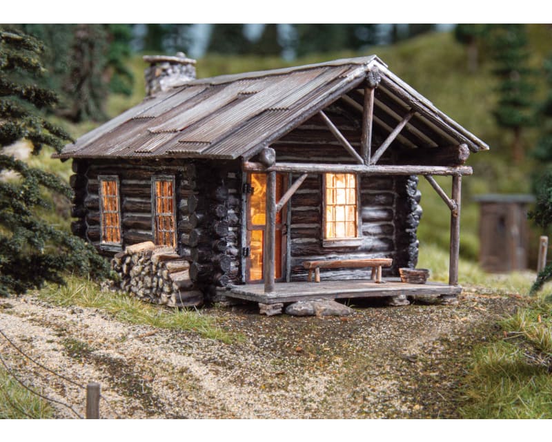 Ho-Scale Cozy Cabin
