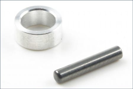Kyosho KYOUM137 - drive pin and collars