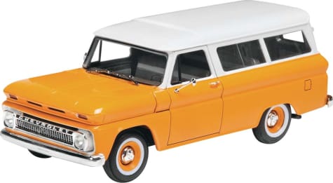 Revell RMX854409 - 1/25 66 Chevy Suburban