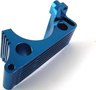 Hot Racing RVO8006 - discontinued TRA Revo Blue Aluminum engine mount w/Heat Sink