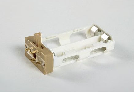 Tamiya USA TAM70151 - Battery Box with Switch
