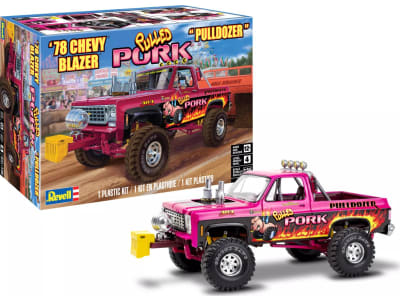 RMX14532 1 / 24 78 Chevy Blazer Pulldozer Plastic Model Kit