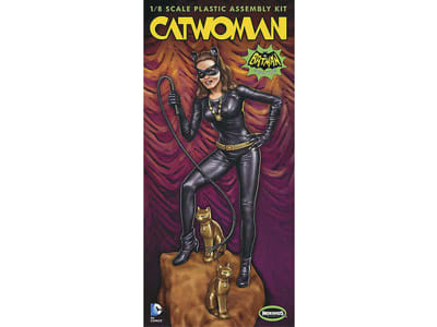 MOE952 1966 Catwoman Plastic Model Kit