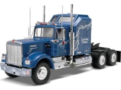 RMX851507 Revell 1 / 25 Kenworth W900 Semi Tractor