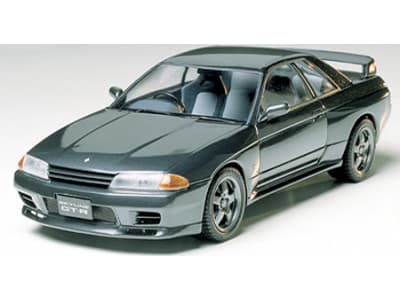 TAM24090 1 / 24 Nissan Skyline GTR Plastic Model