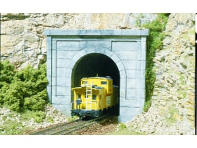 WOOC1152 N Single Tunnel Portal Concrete 2