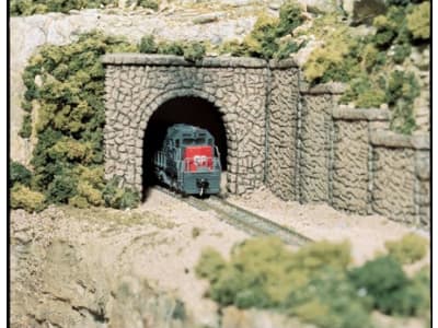 WOOC1255 Ho Single Tunnel Portal Random Stone