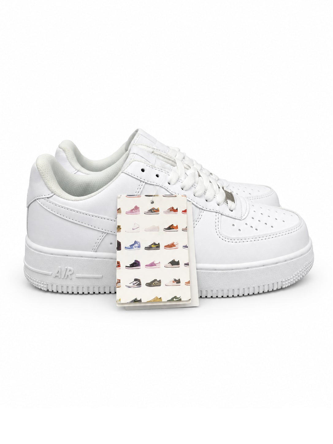 NIKE AIR FORCE 1 — WHITE / SILVER
