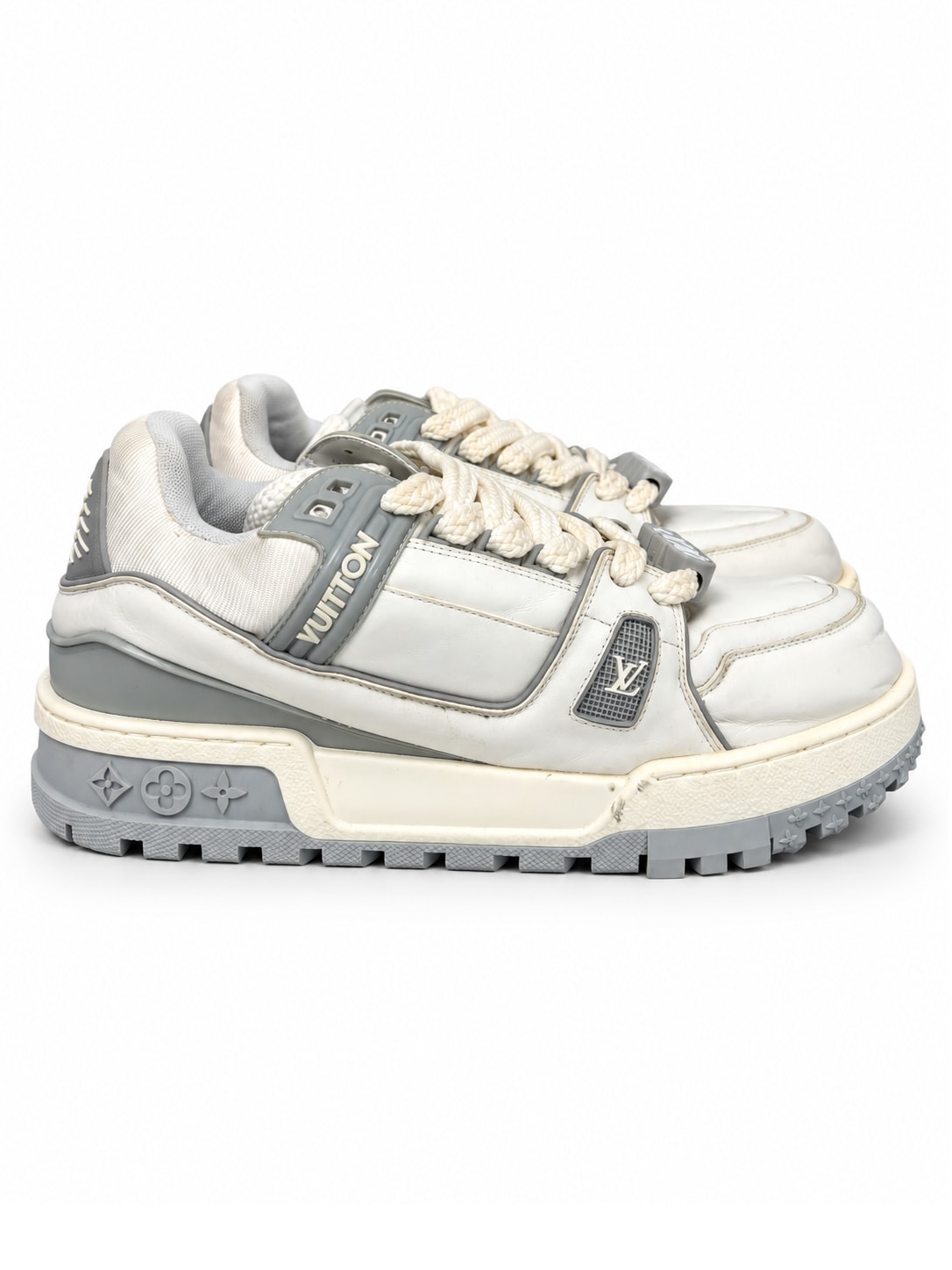 LOUIS VUITTON LV TRAINER SNEAKER — WHITE / GREY