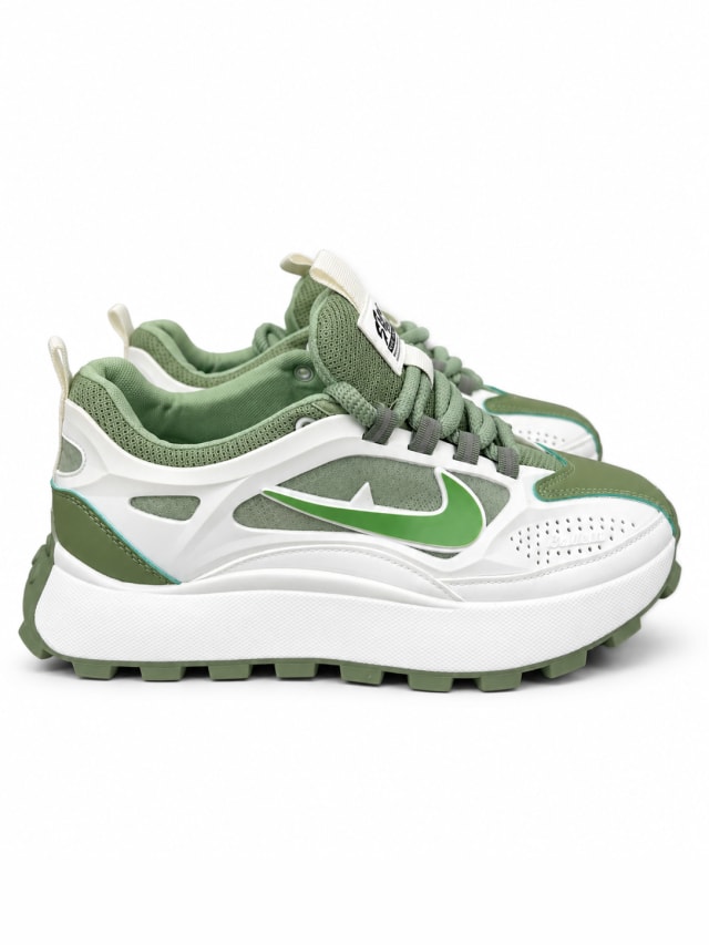 NIKE RUNNING SNEAKERS — GREEN / WHITE