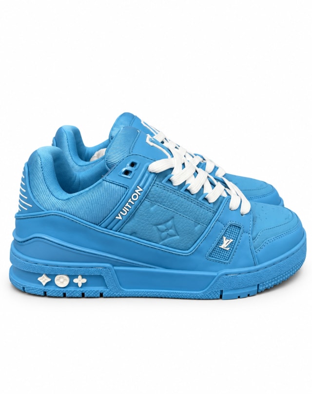 LOUIS VUITTON LV TRAINER SNEAKER — LIGHT BLUE