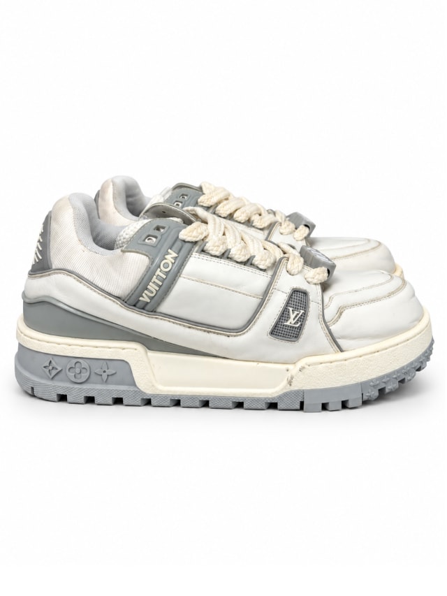 LOUIS VUITTON LV TRAINER SNEAKER — WHITE / GREY