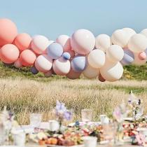 Tipps für eine gelungene Hochzeitsdeko - ballongirlande-set-60-tlg-blush - SalesGuide24 Marketing GmbH