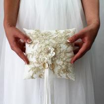 Ringe - Ringkissen Gold und Weiß - AnitaBenkoBridal Etsy