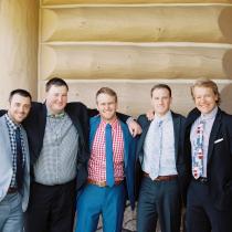 Real Wedding - Farbenfrohe Hochzeit in den Bergen - 09