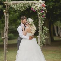 Dekoration der Location - Hochzeitsbogen für einen spektakulären Hintergrund bei Eurer Trauung - 11 Elizabeth In Love