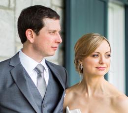 Brautkleider für das Standesamt - Titel - White Rustic Photo