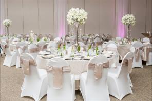 Tischdeko - Tischdeko zur Hochzeit im Frühling - Manifesto Photography