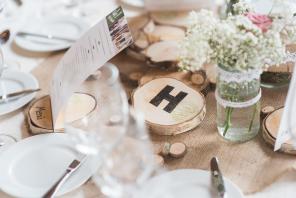 Tischdeko - Tischdeko zur Hochzeit im Frühling - daniel koehler fotografie