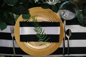 Tischdeko - Tischdeko zur Hochzeit im Sommer - sarah libby 2photography